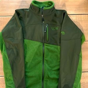 Mountain hardware jacket